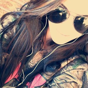 Meet your Posher, April